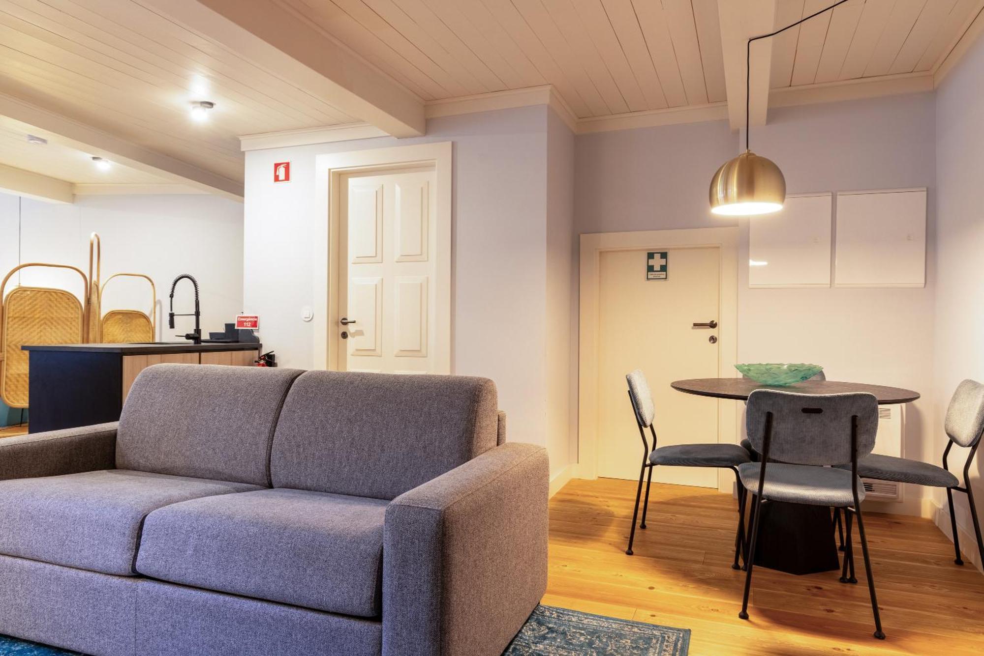 Aparthotel Largo Da Oliveira Guimaraes Room photo